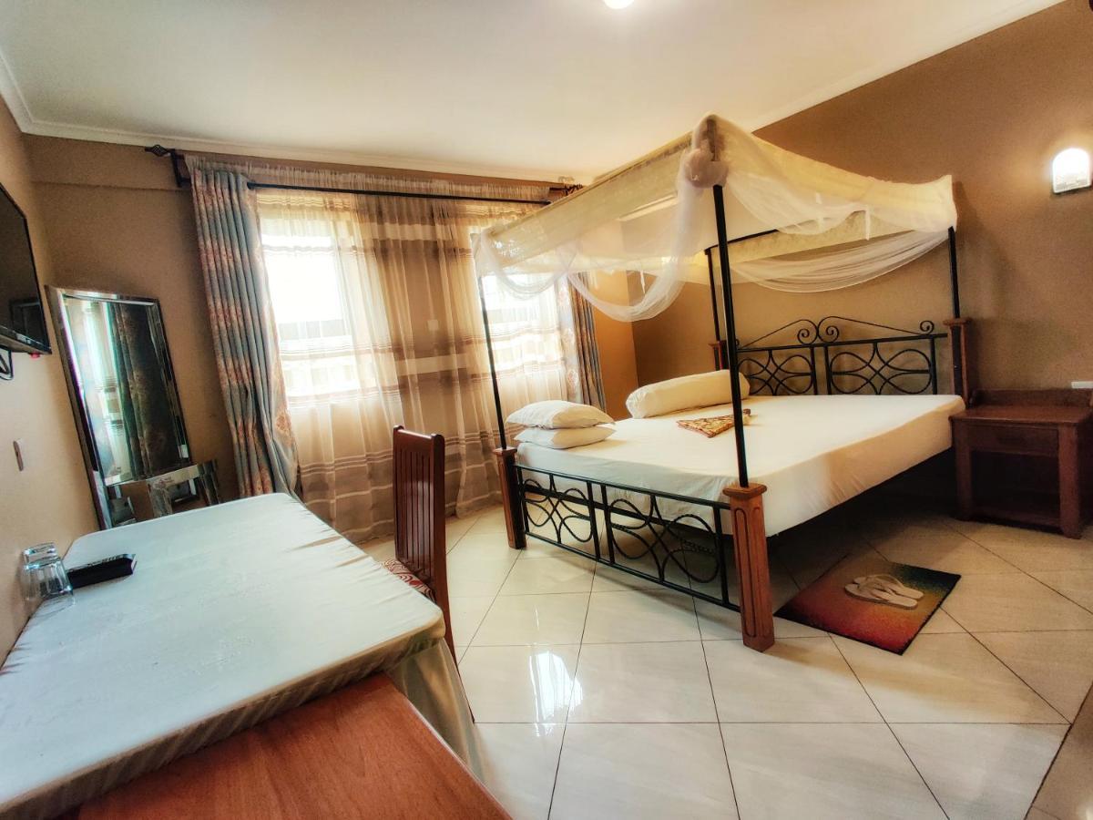 Lush Garden Hotel Аруша Екстер'єр фото