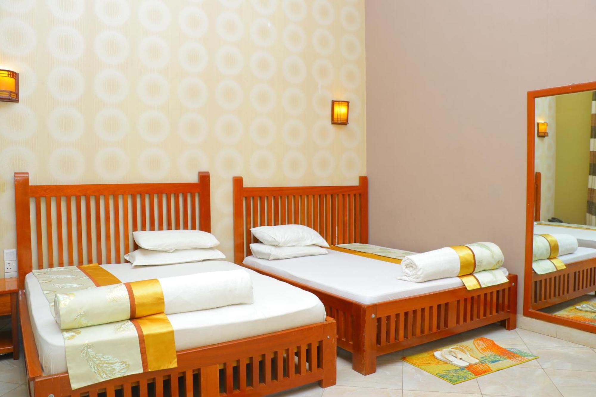 Lush Garden Hotel Аруша Екстер'єр фото